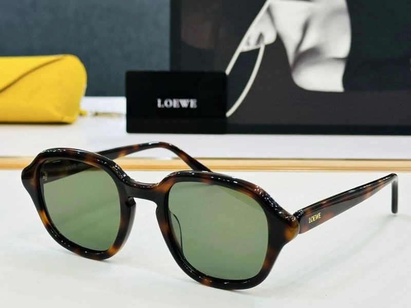 Loewe Sunglasses Sophisticated 280319