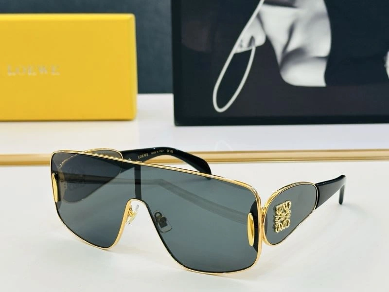 Trendsetting Loewe Sunglasses 280303
