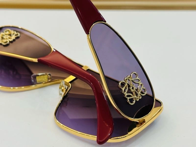 Trendsetting Loewe Sunglasses 280303