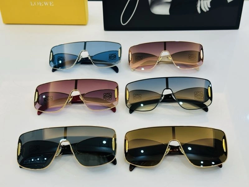 Trendsetting Loewe Sunglasses 280303