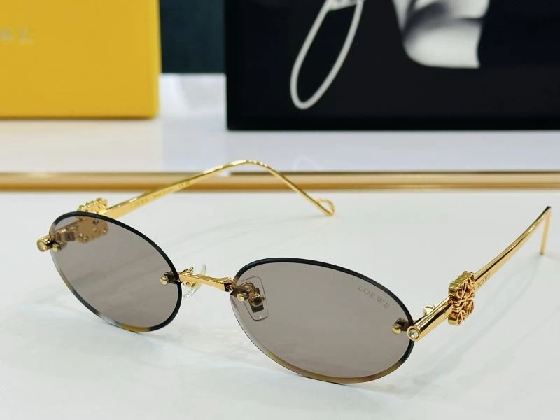 Loewe Sunglasses HighQuality 280332