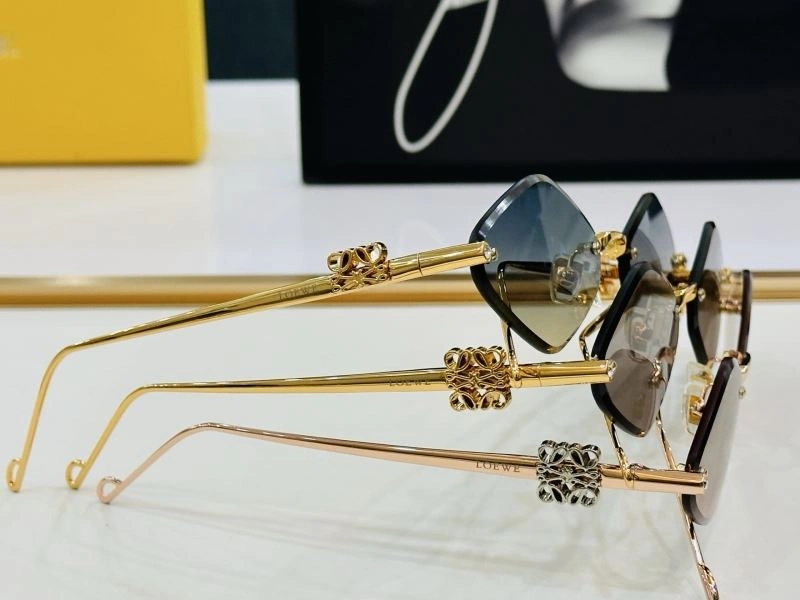 NewStyle Loewe Sunglasses 280333