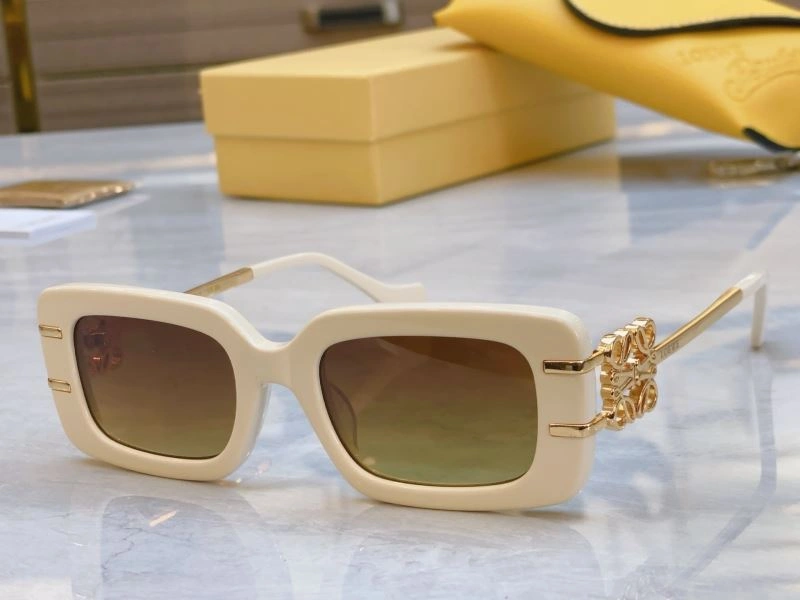 Tailored Loewe Sunglasses 280329