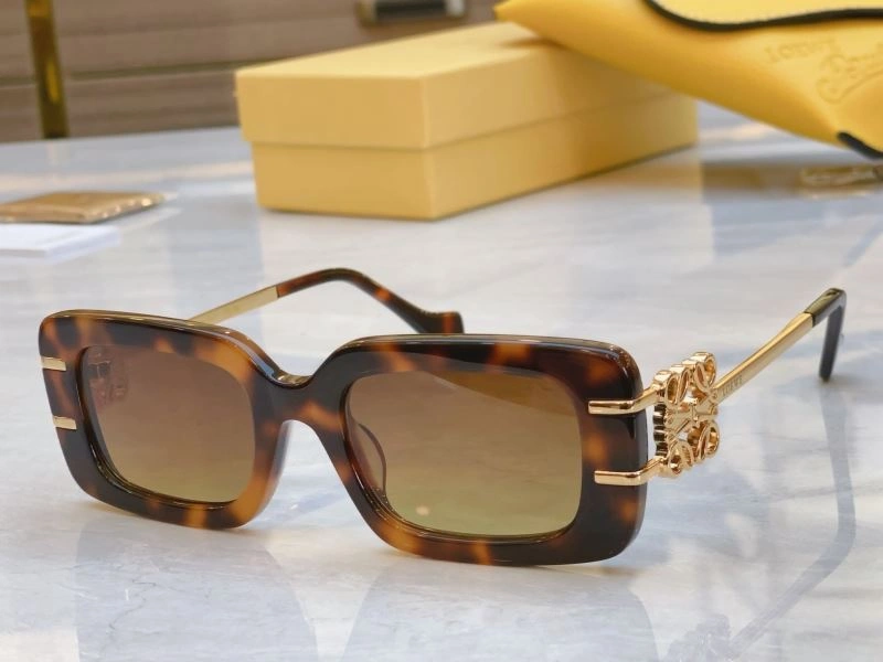 Tailored Loewe Sunglasses 280329