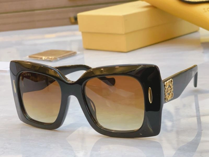 Loewe Sunglasses Refined 280317