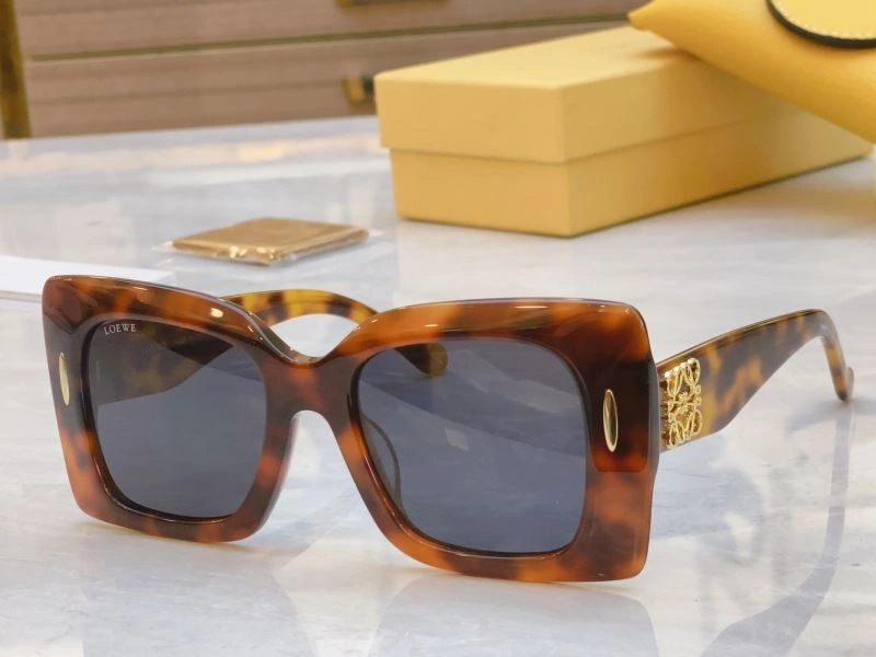 Loewe Sunglasses Refined 280317