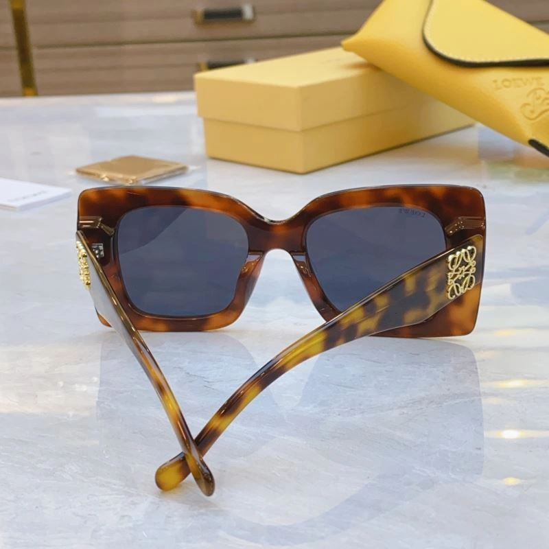 Loewe Sunglasses Refined 280317