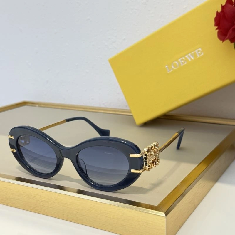 Versatile Loewe Sunglasses 280391