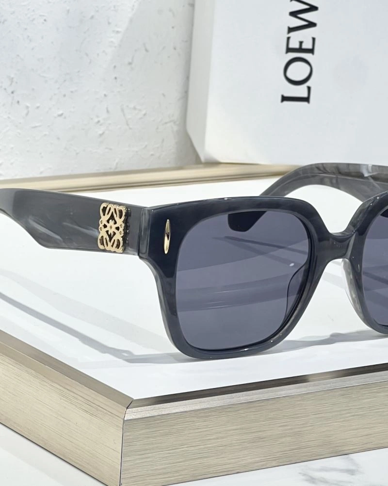 Colorful Loewe Sunglasses 280389