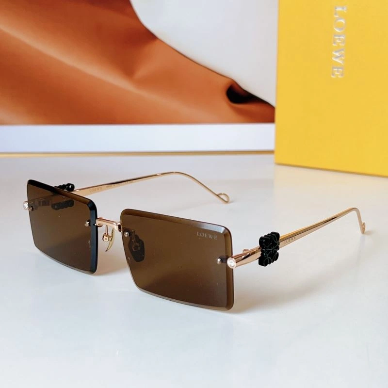 Vibrant Loewe Sunglasses 280379
