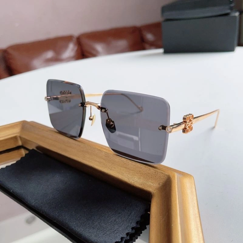 Loewe Sunglasses SmoothTexture 280366