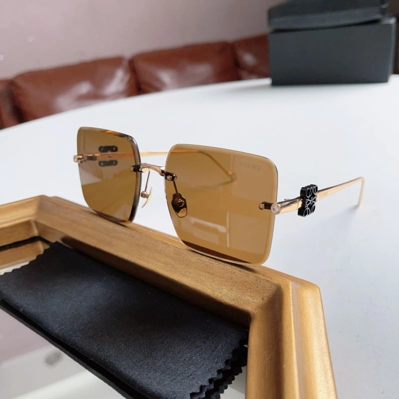 Loewe Sunglasses SmoothTexture 280366