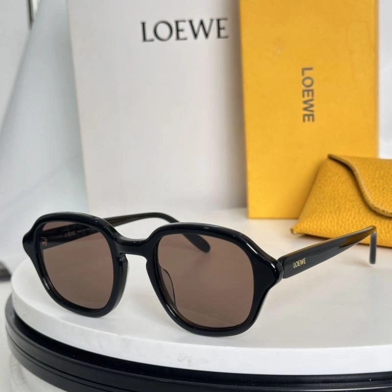 Fashionable Loewe Sunglasses 280359
