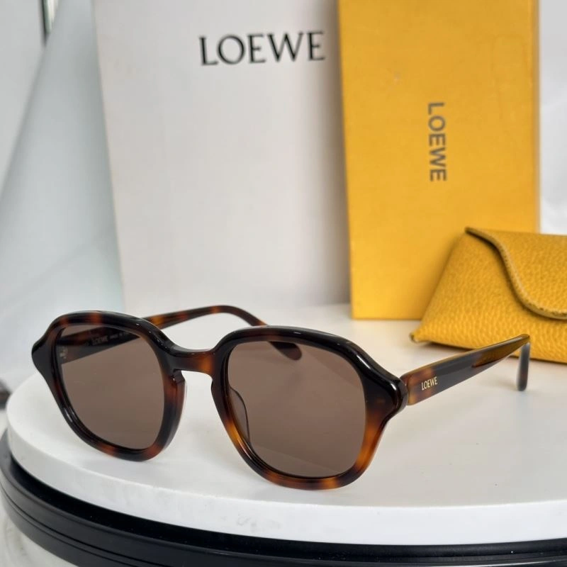 Fashionable Loewe Sunglasses 280359