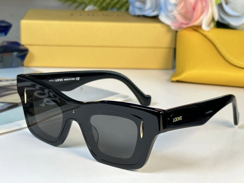 Loewe Sunglasses Unisex 280356