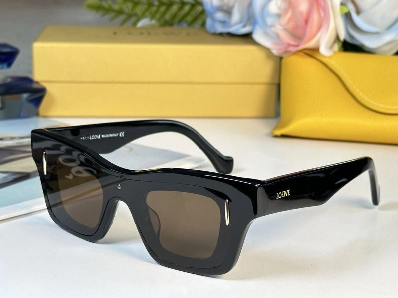 Loewe Sunglasses Unisex 280356