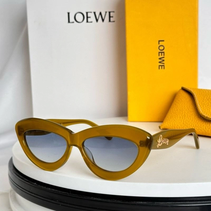 Loewe Sunglasses Compact 280343