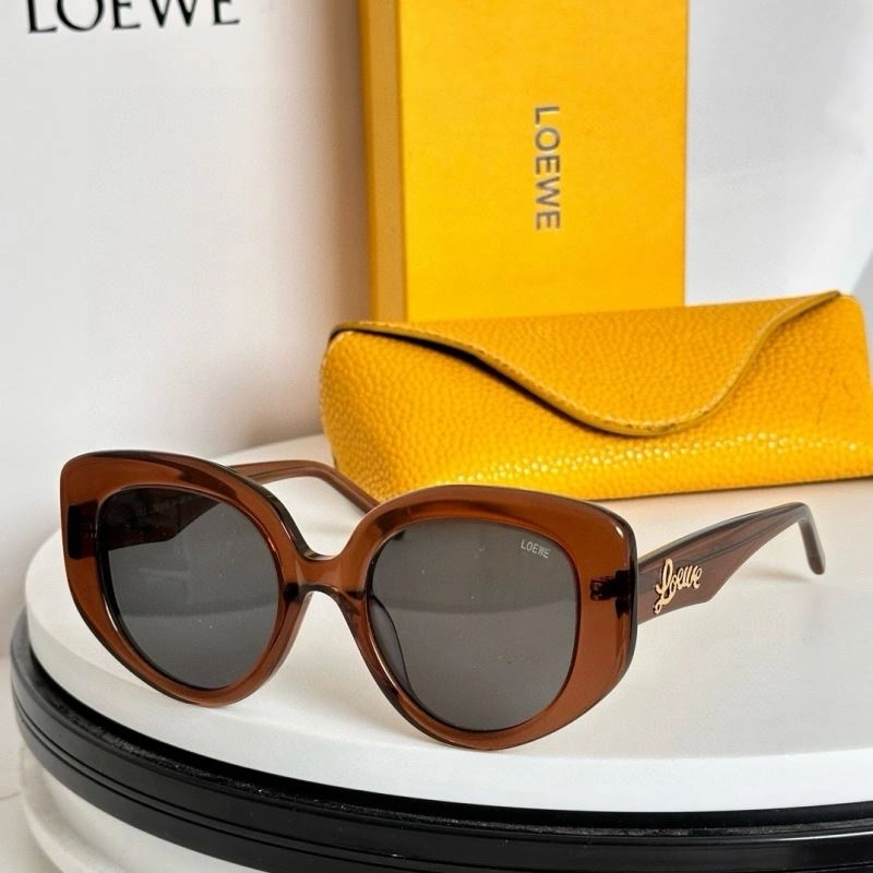 Versatile Loewe Sunglasses 280344