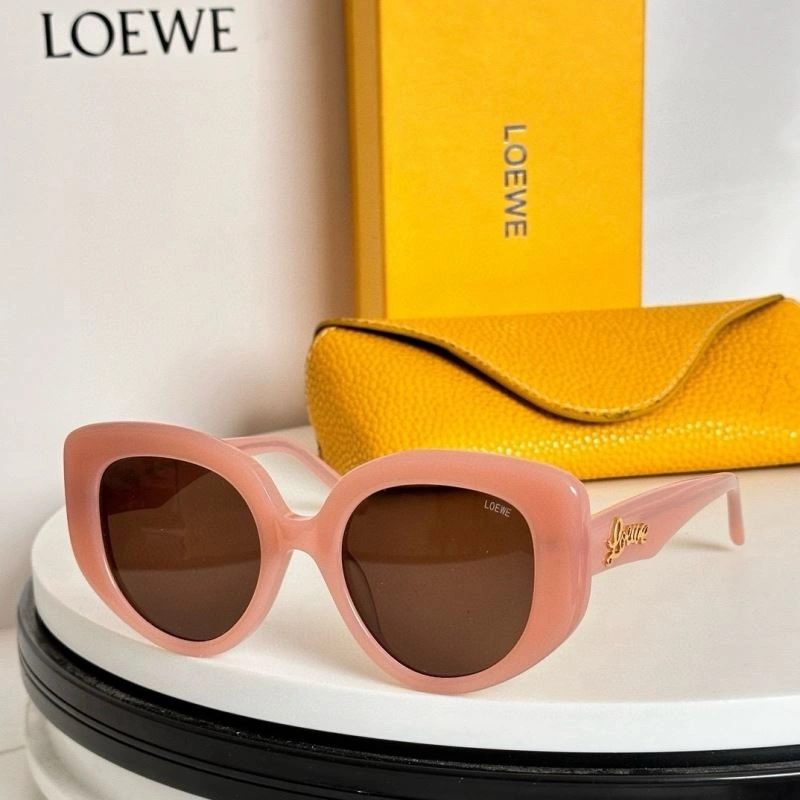 Versatile Loewe Sunglasses 280344