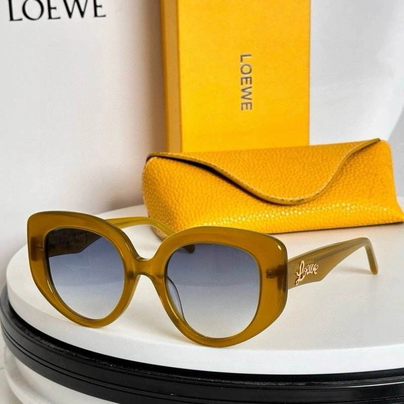 Versatile Loewe Sunglasses 280344