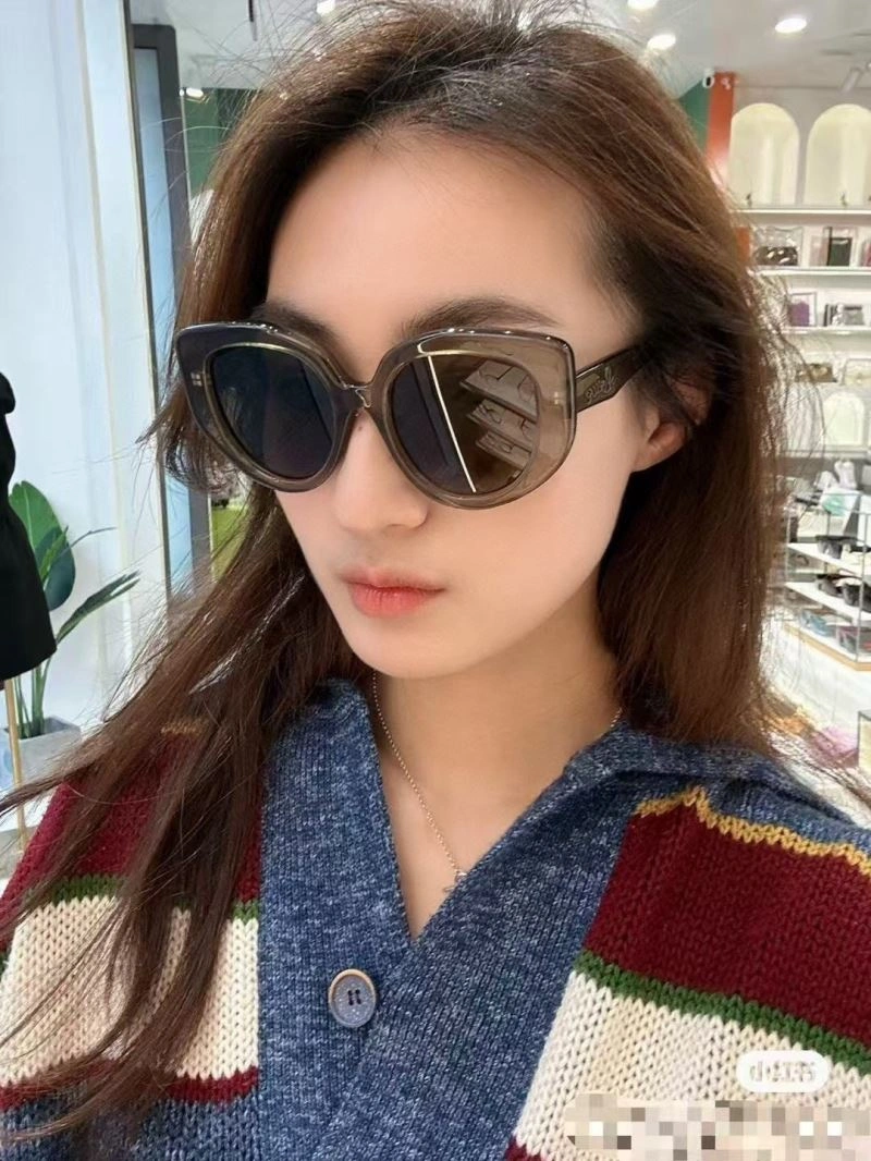 Contemporary Loewe Sunglasses 280335
