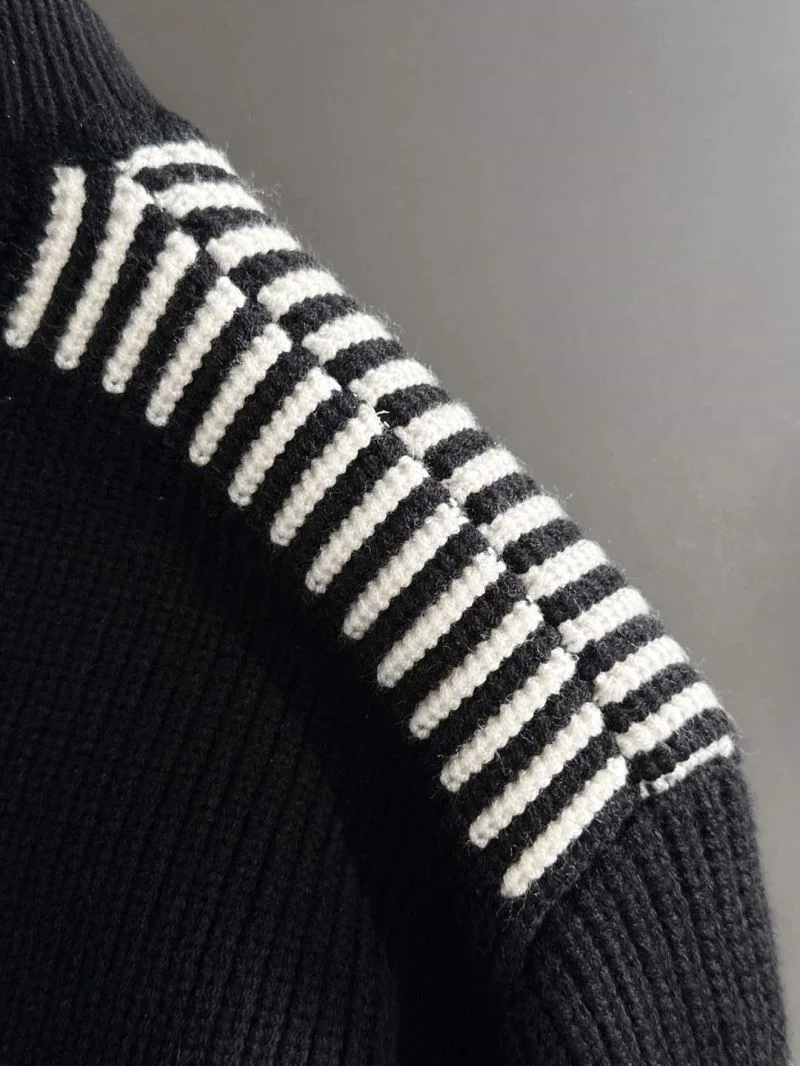 Loewe Sweaters Breathable 163853