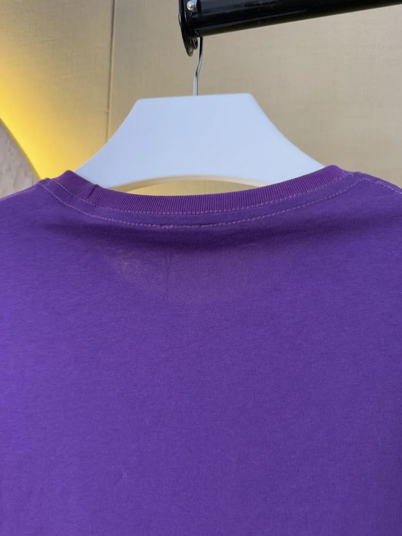 UrbanChic Loewe T-Shirts 163804