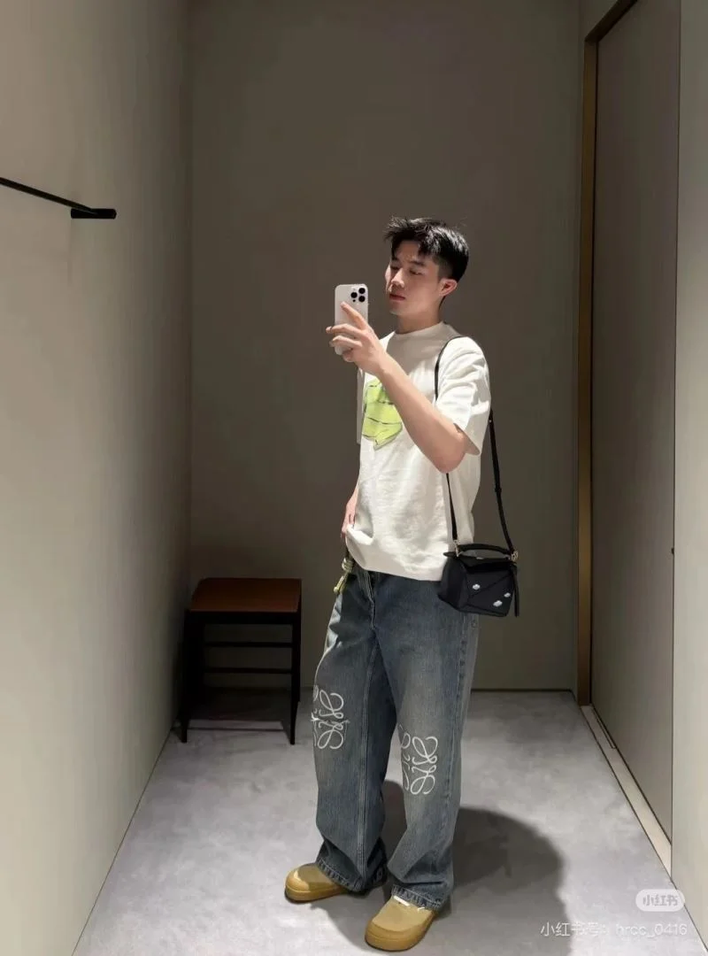 WellDesigned Loewe T-Shirts 163766