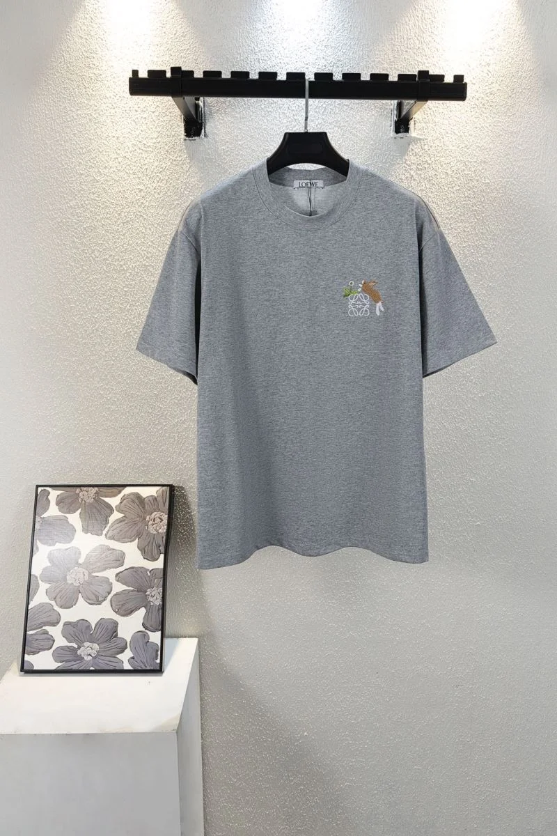 UrbanChic Loewe T-Shirts 163742