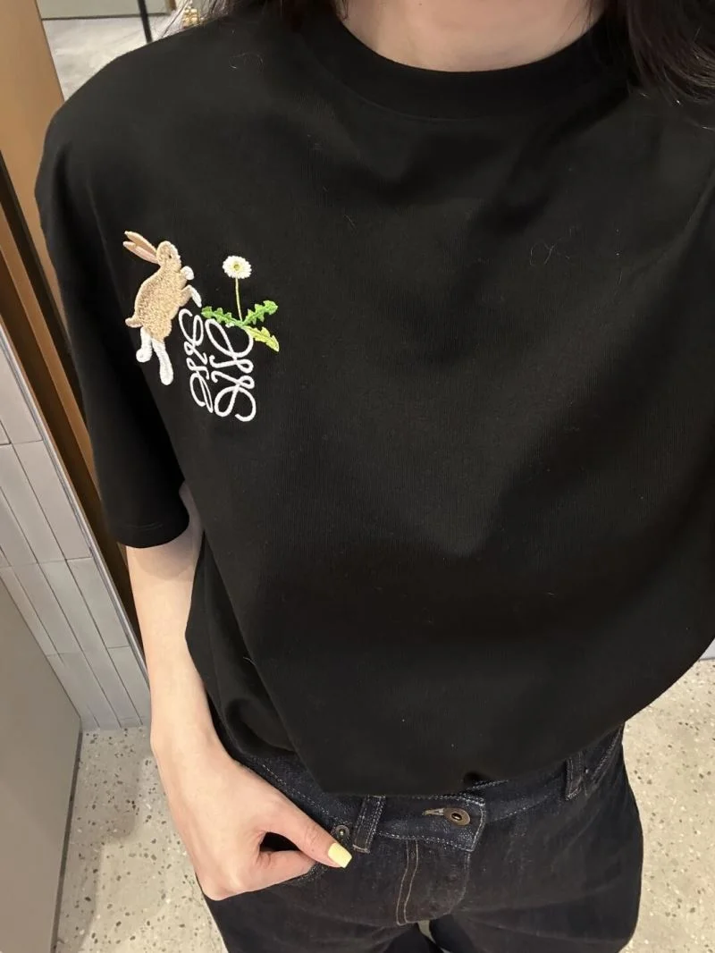 UrbanChic Loewe T-Shirts 163742