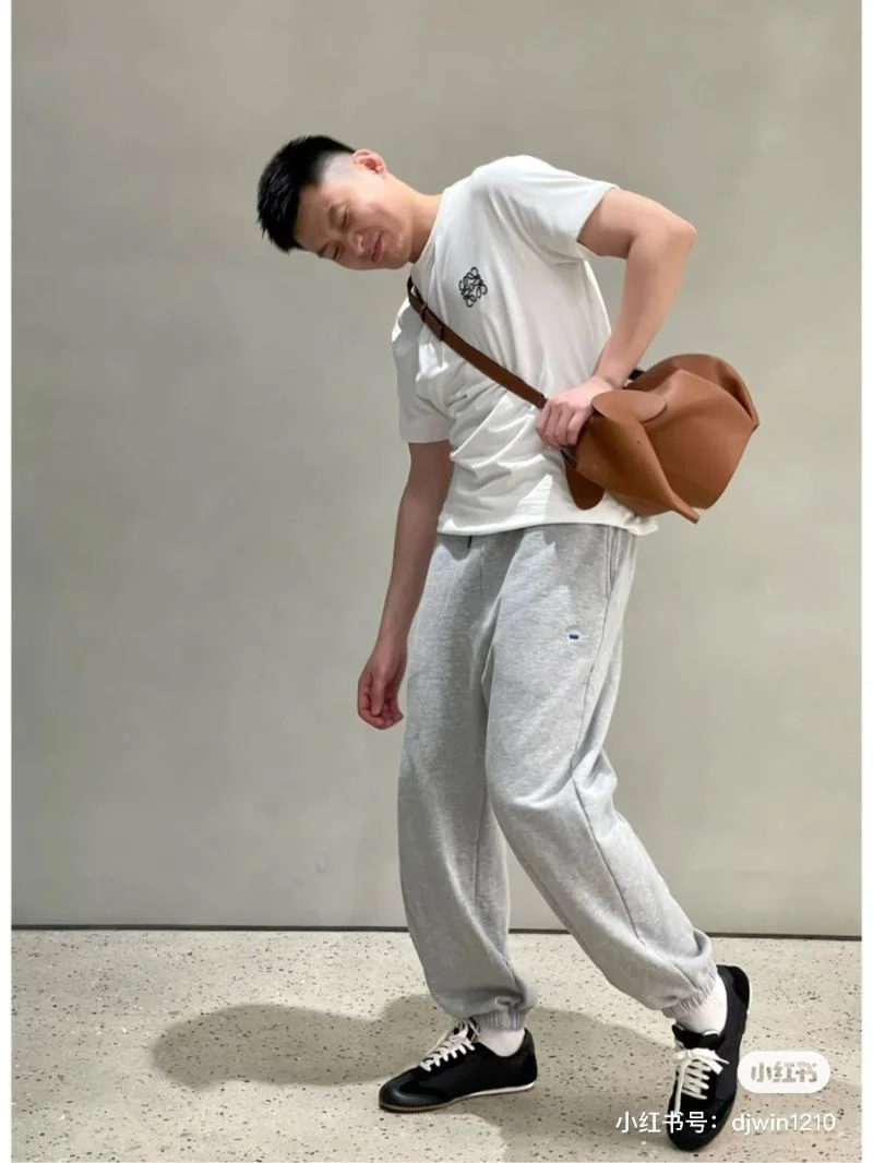 Bold Loewe T-Shirts 163679