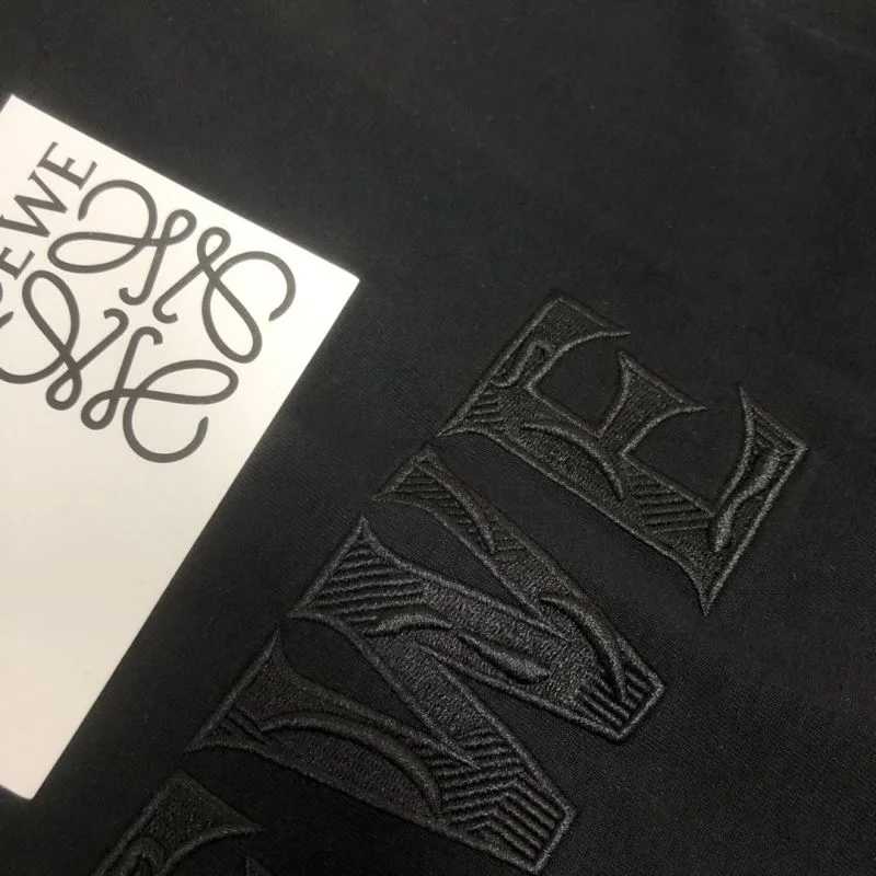 UrbanChic Loewe T-Shirts 164110