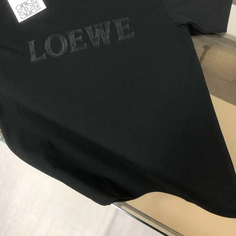 UrbanChic Loewe T-Shirts 164110