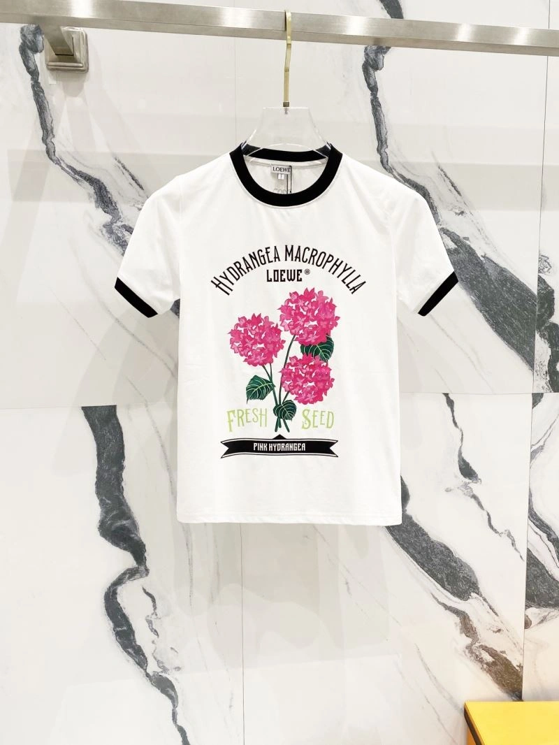 Versatile Loewe T-Shirts 162671