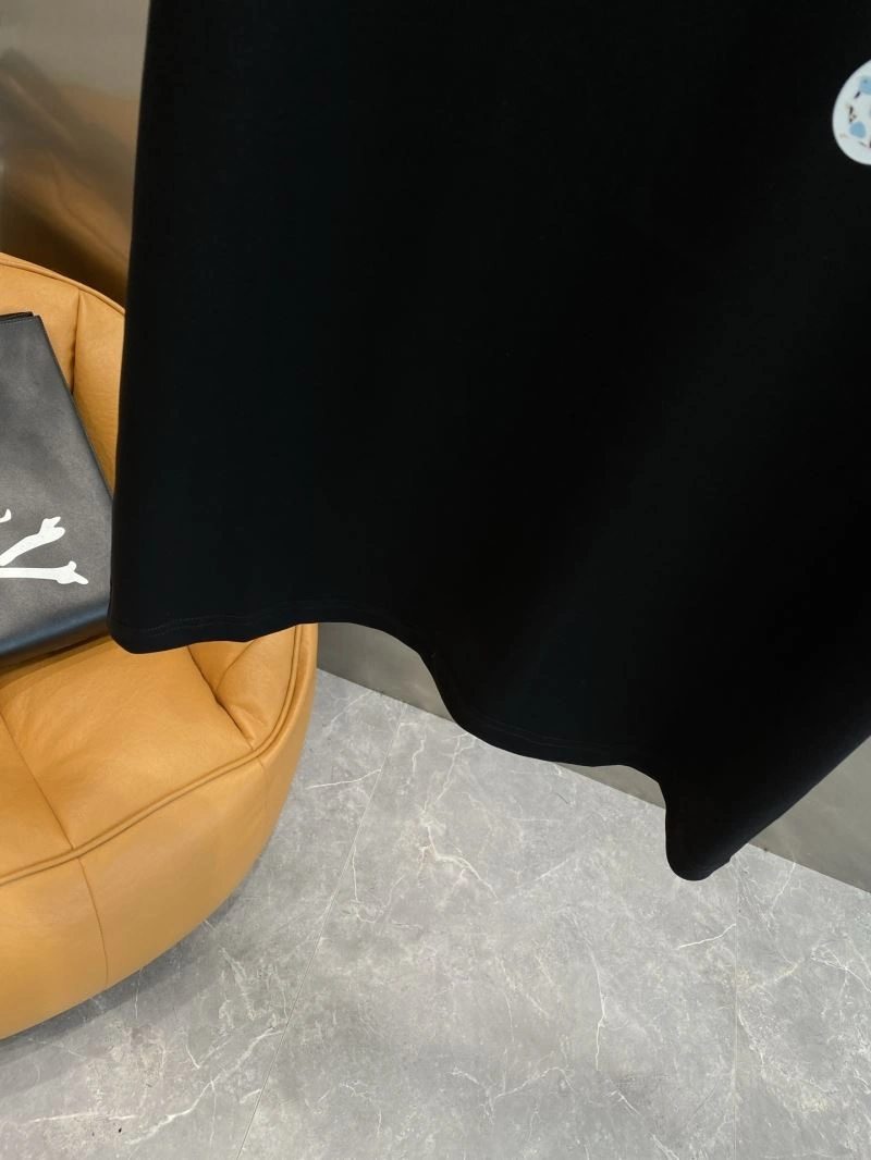 ModernLook Loewe T-Shirts 160444