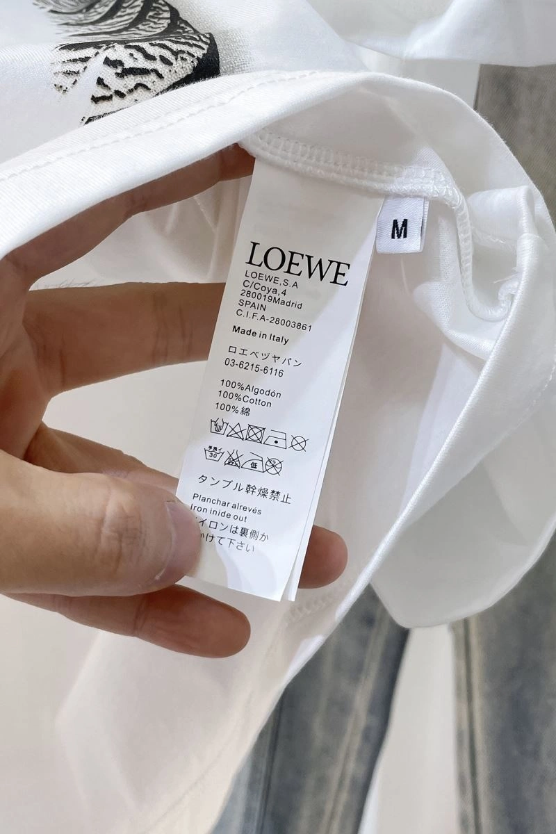 Versatile Loewe T-Shirts 160447