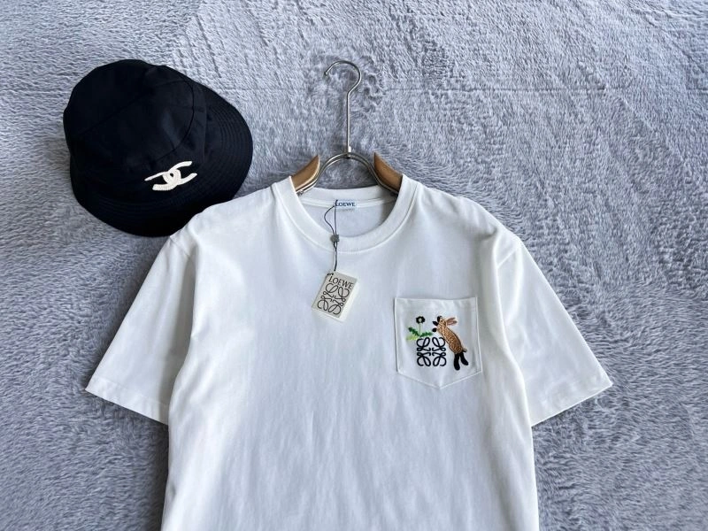 Elegant Loewe T-Shirts 160389