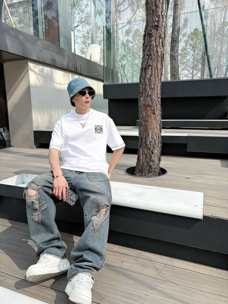 ModernLook Loewe T-Shirts 159374