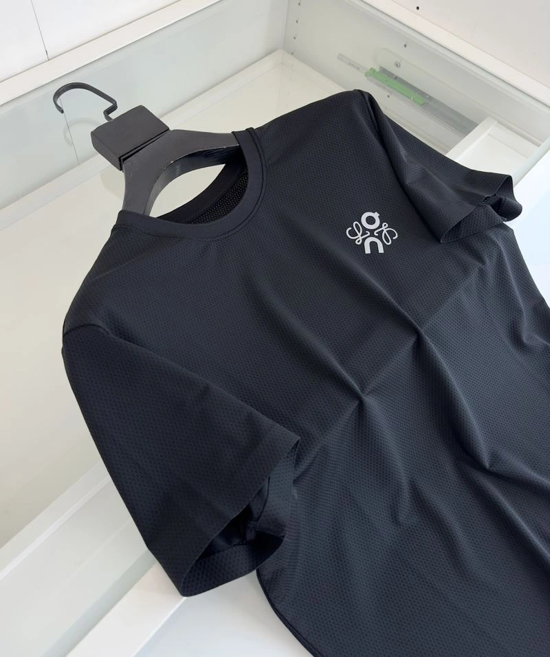 Loewe T-Shirts UrbanChic 158443