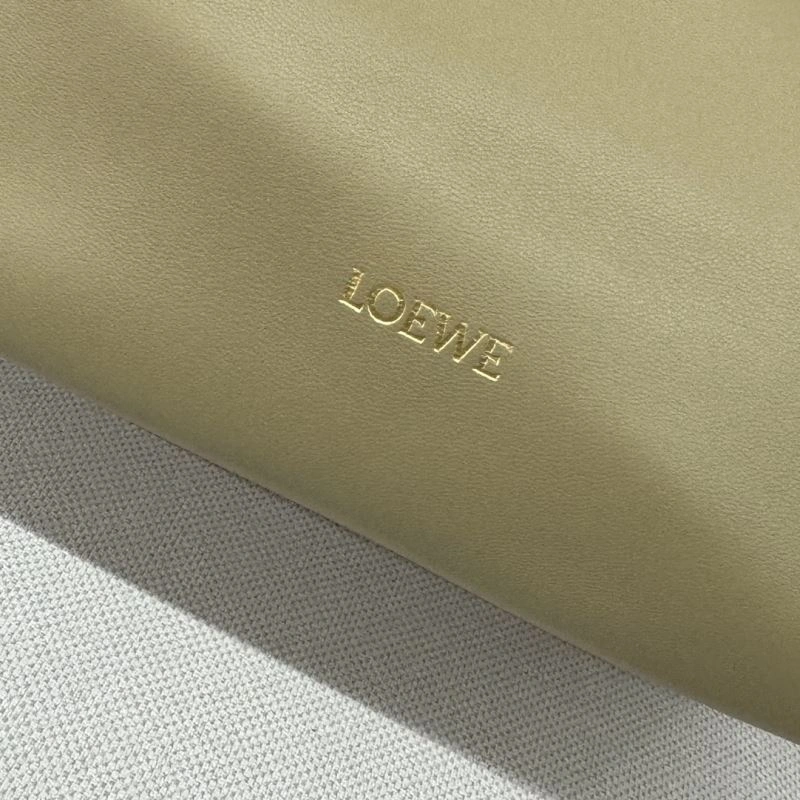 Supportive Loewe Top Handle Bags 58319