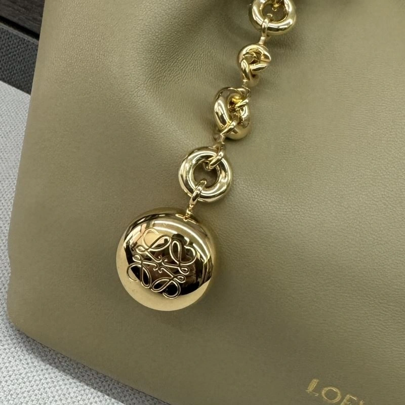 Supportive Loewe Top Handle Bags 58319