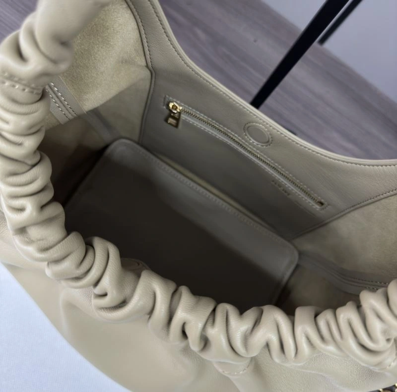 Supportive Loewe Top Handle Bags 58319