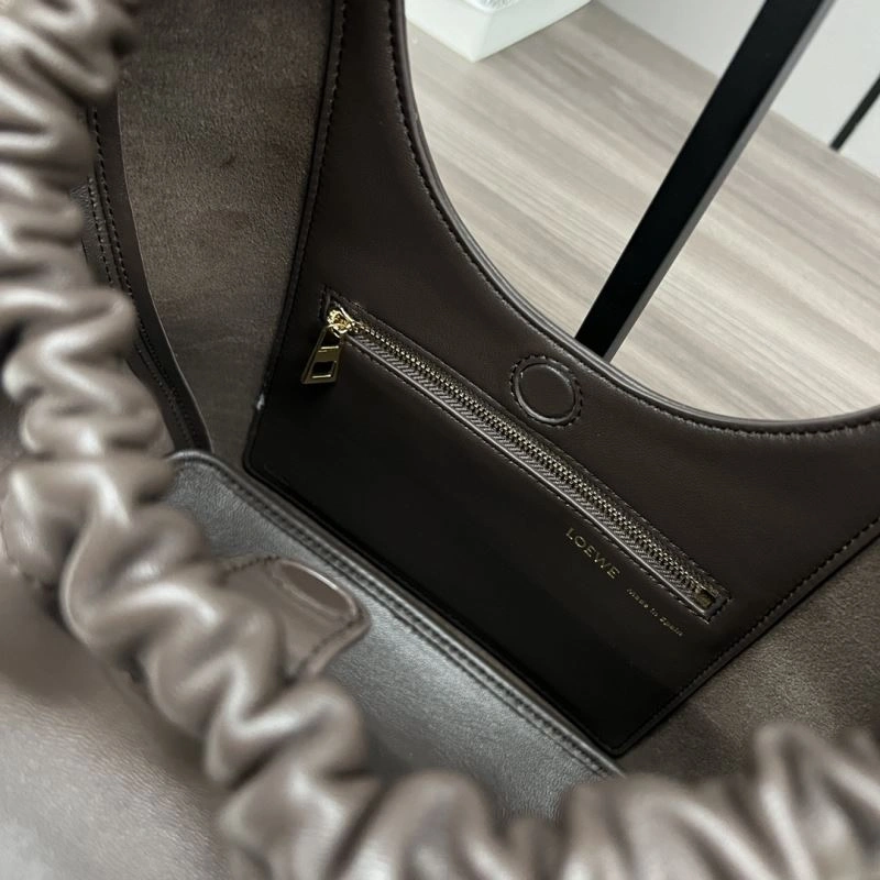 Sustainable Loewe Top Handle Bags 58310
