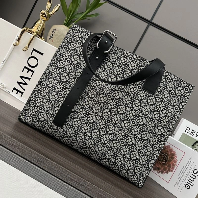 Snug Loewe Top Handle Bags 77304