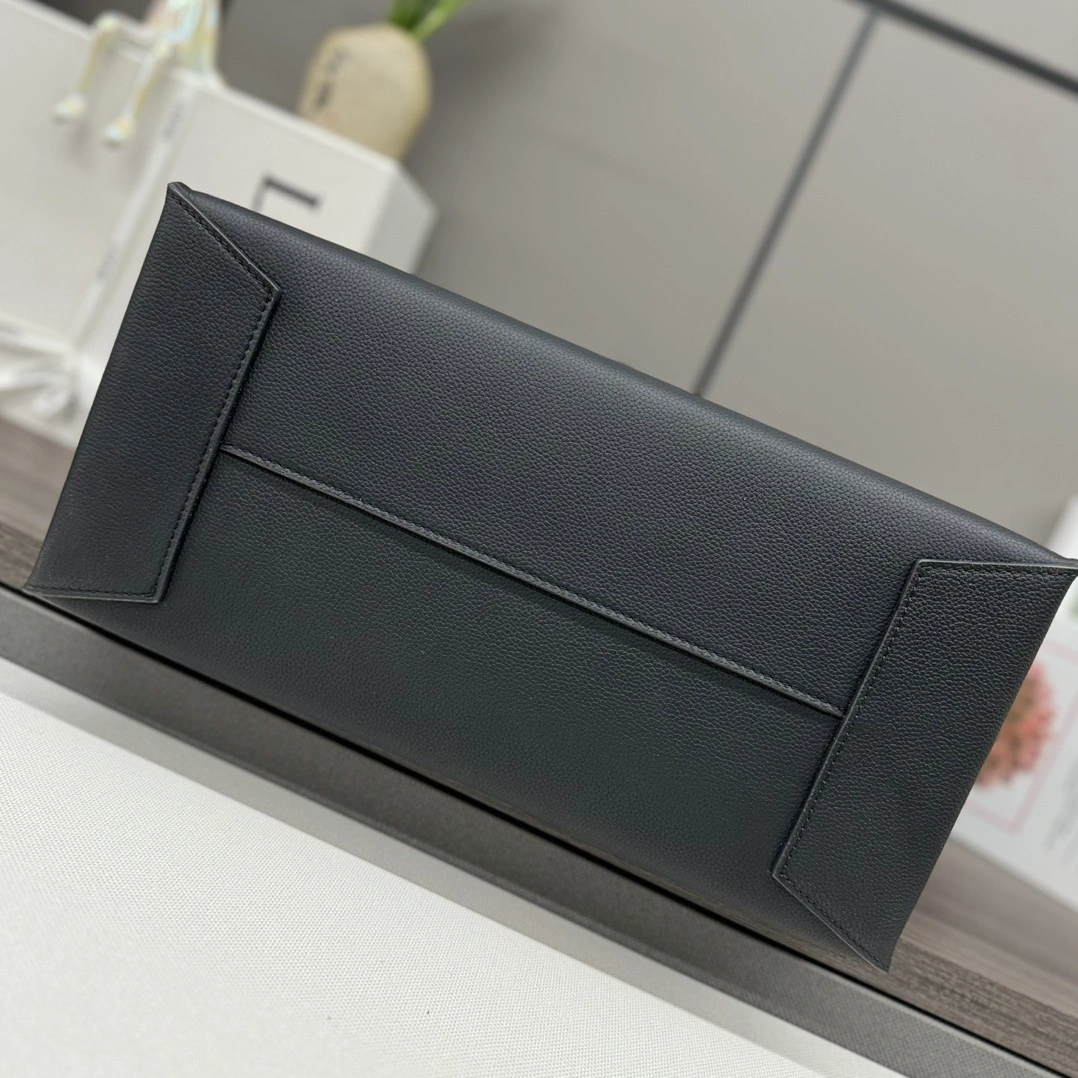 Loewe Top Handle Bags MoistureWicking 72009
