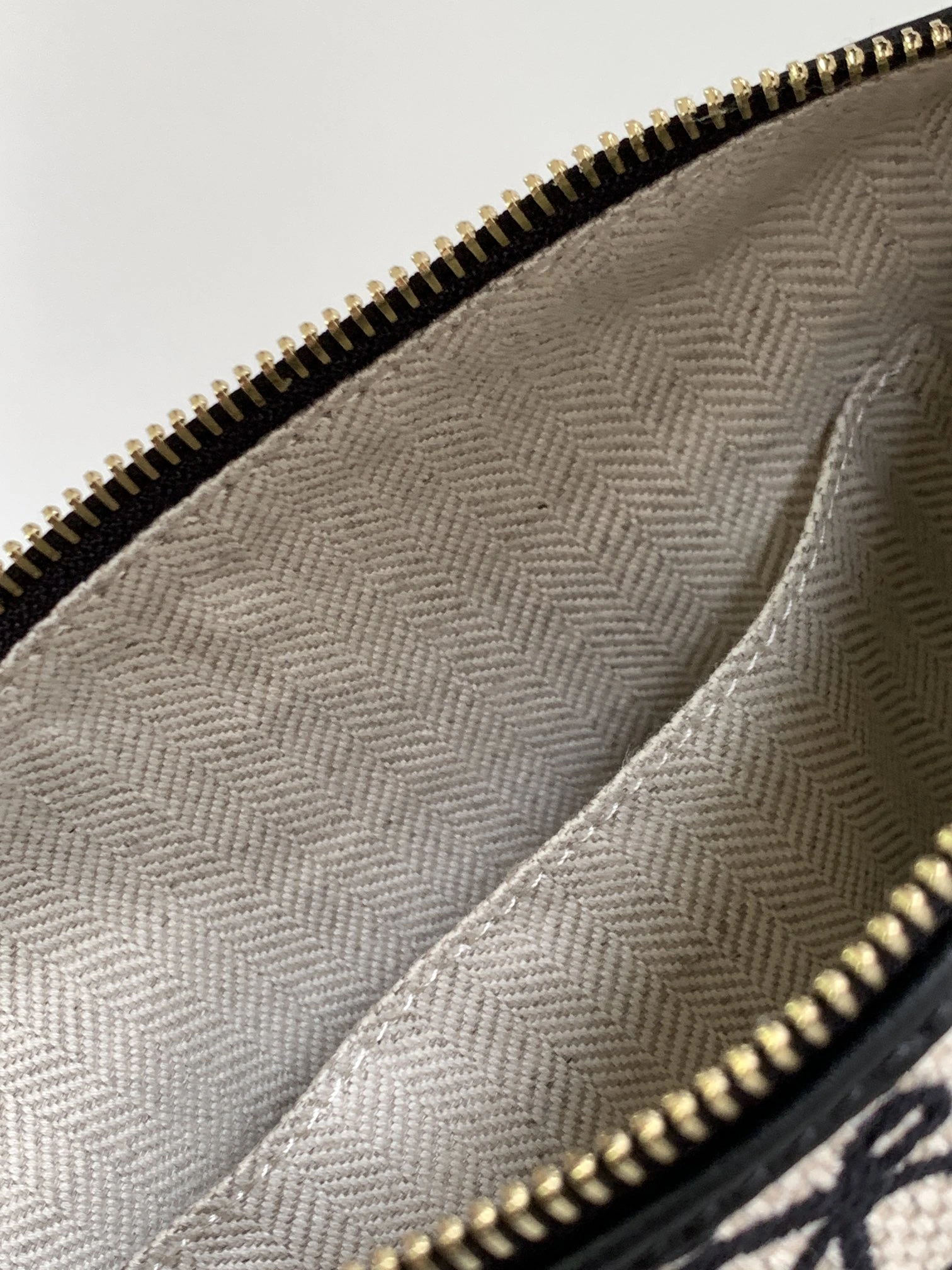 Loewe Top Handle Bags Supportive 67122