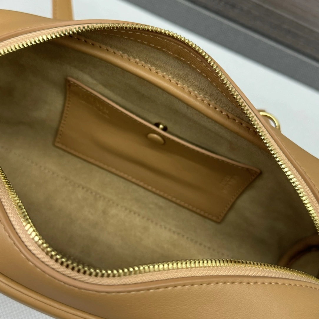 Loewe Top Handle Bags FashionForward 67176