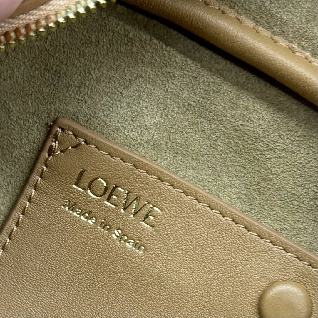 Loewe Top Handle Bags FashionForward 67176
