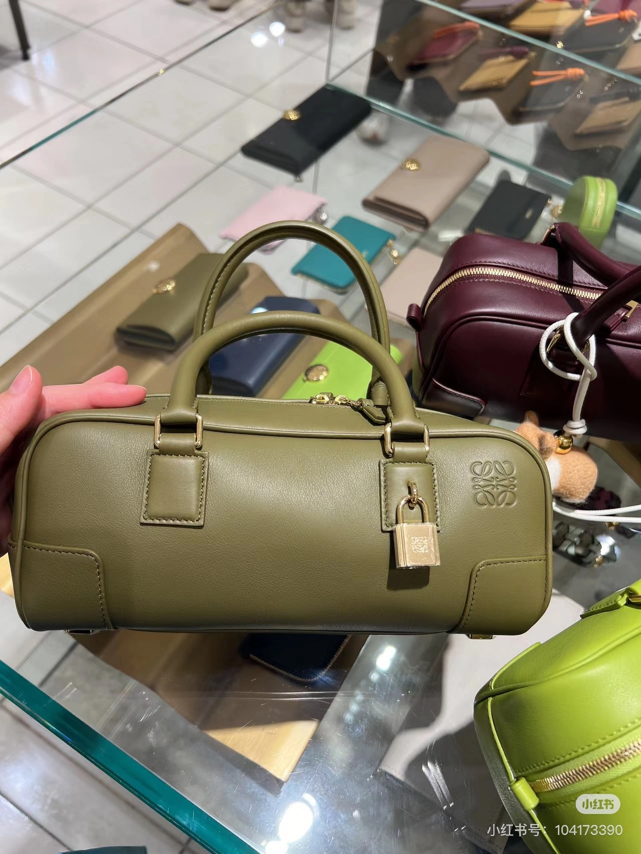 Breathable Loewe Top Handle Bags 67169
