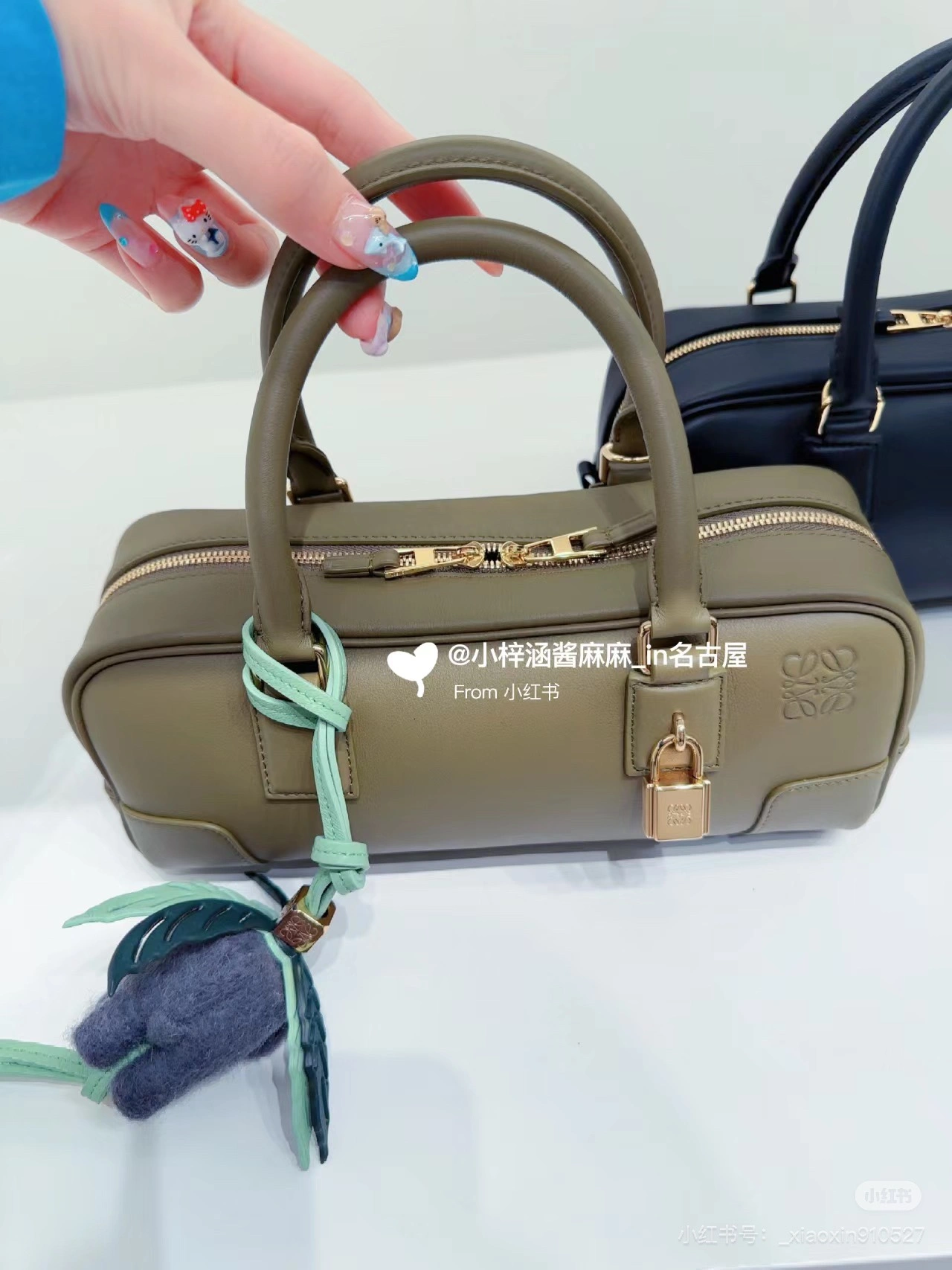 Breathable Loewe Top Handle Bags 67169